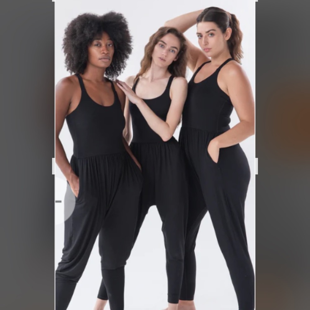 IMBODHI black small jumper